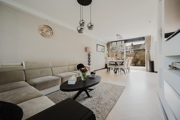 Medium property photo - A.M. de Jongstraat 67, 3202 AC Spijkenisse
